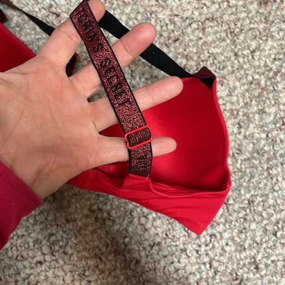 Victoria’s Secret t padded bra - Picture 7 of 7